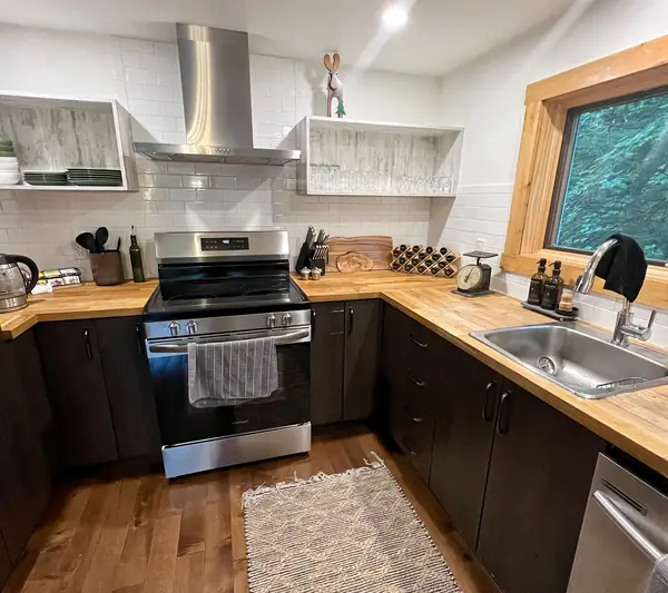 Kitchen wide