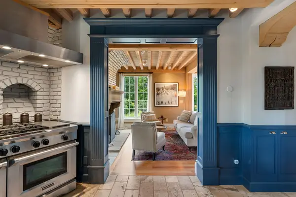 Living to kitchen open