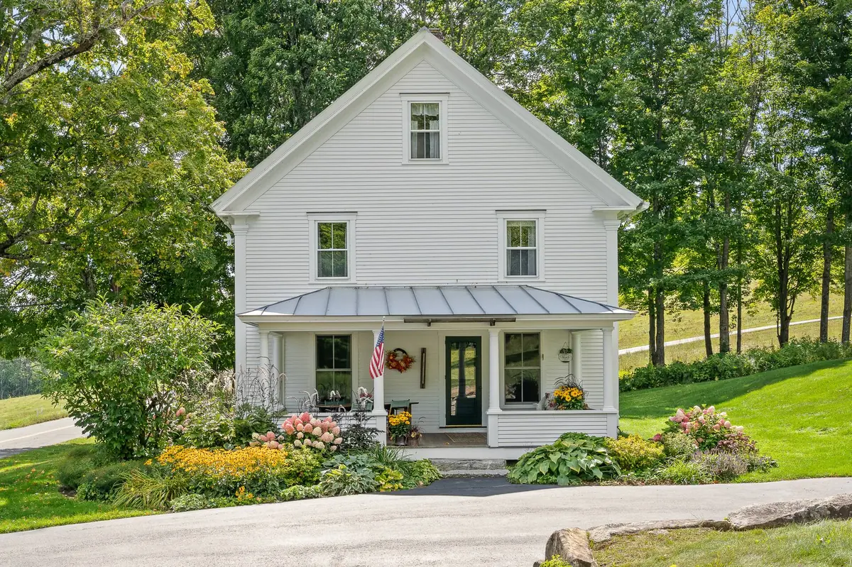 Heavenly Hilltop Getaway — Groton — sleeps 8 — pet-friendly — family-friendly — Vermont short-term rental managed by Simple Stay